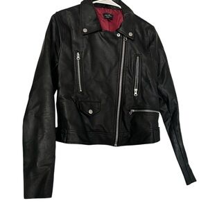 Chic Black Leather Biker Jacket